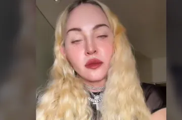 Madonna šokirala razvratnim videom: Pleše u čipkastom korzetu i snima si međunožje, ali posebno zabrinjava lice