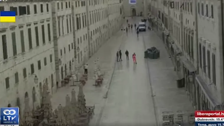 VIDEO Pojavila se snimka potresa koji je u nedjelju ujutro probudio BiH. Podrhtavanje osjetili i Dubrovčani zatečeni na Stradunu