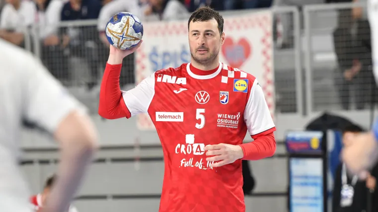 Domagoj Duvnjak otvorio du&scaron;u na EHF-ovoj stranici: 'Djeda sam ko&scaron;tao puno novca zbog tog obećanja, ali nikad nije požalio'