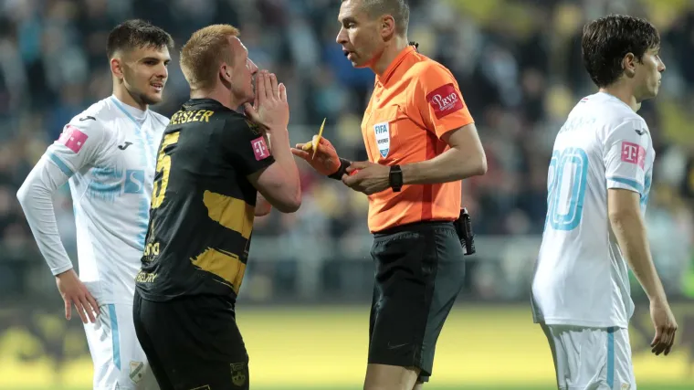 Osijek nadigran na Rujevici, navijači blagi prema Bjelici, ali suca ne &scaron;tede: 'Zebec i VAR su dobro skrojili prvenstvo'