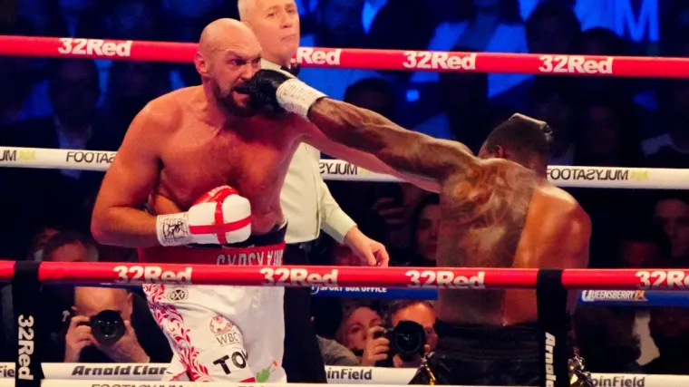 Fury obranio naslov pa umjesto umirovljenja objavio koga želi za protivnika: 'Doznat ćemo tko je najopakiji ku**in sin na planeti'