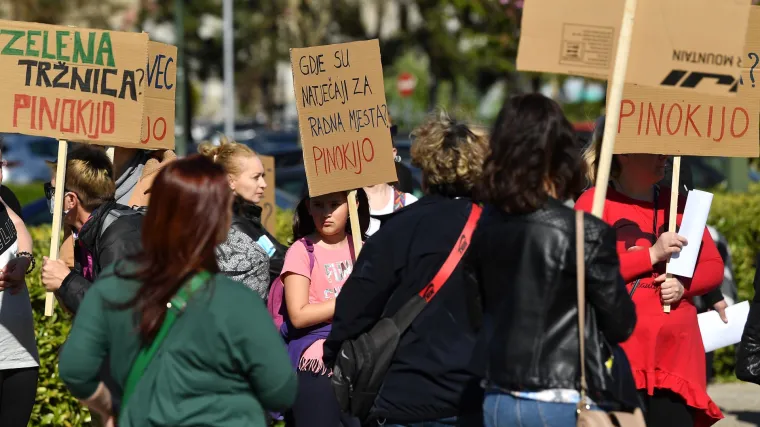 Sud donio odluku o mjeri roditelj odgojitelj: Odgađa se izvr&scaron;avanje Toma&scaron;evićeve odluke