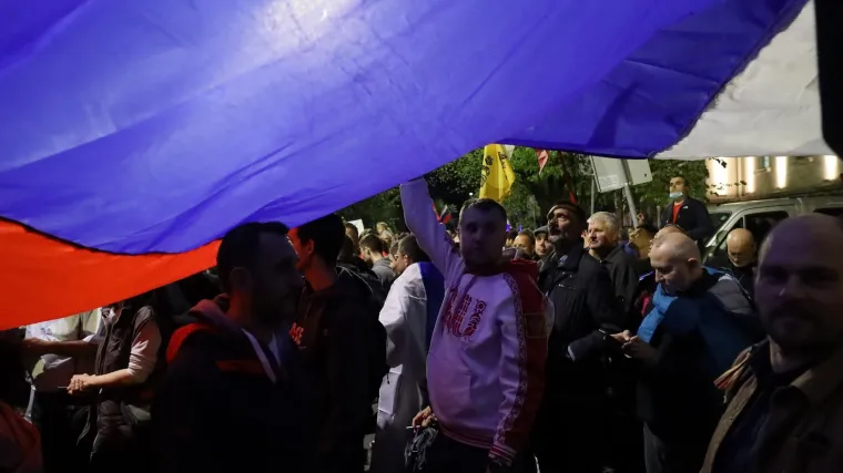 Rusi prona&scaron;li utoči&scaron;te u 'kom&scaron;iluku', a to donosi i neželjene posljedice: '&Scaron;okirao sam se kad sam vidio &scaron;to ovdje prodaju'