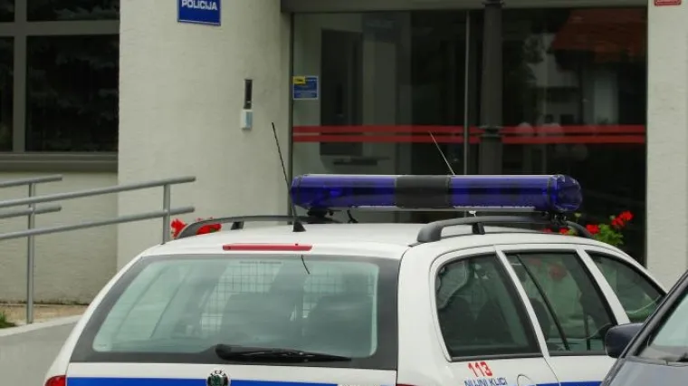 Osnovno&scaron;kolac u &scaron;kolu donio pi&scaron;tolj i ranio učenika u svlačionici nakon sata tjelesnog, lak&scaron;e je ozlijeđen