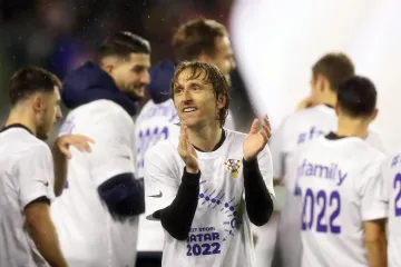 Fotografija lažnog Luke Modrića u dresu Hajduka na Poljudu upravo kruži internetom: 'Modriću, vrime je'