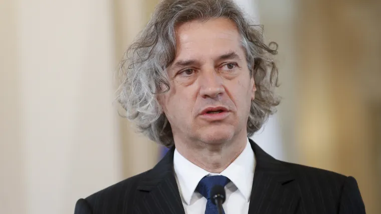 Golob: 'Uklanjanje žice s Hrvatskoj jedan od prvih konkretnih slučajeva kojih ćemo se uhvatiti tijekom ljeta'