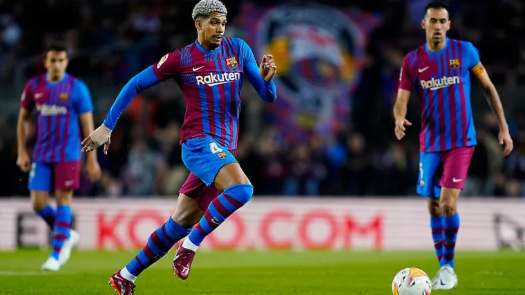 Barcelona može odahnuti: Mladi udarni stoper produžio ugovor, ostaje u klubu!