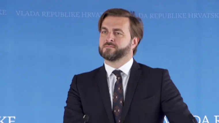 Ministar na odlasku prije svoje posljednje sjednice Vlade: 'Rad u Vladi RH je ne&scaron;to vi&scaron;e od politike, ostavljam ekipu'