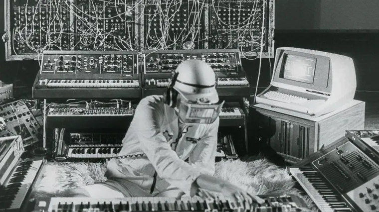 Umro je njemački pionir elektroničke glazbe, Bowie i Brian Eno bili su mu najveći obožavatelji