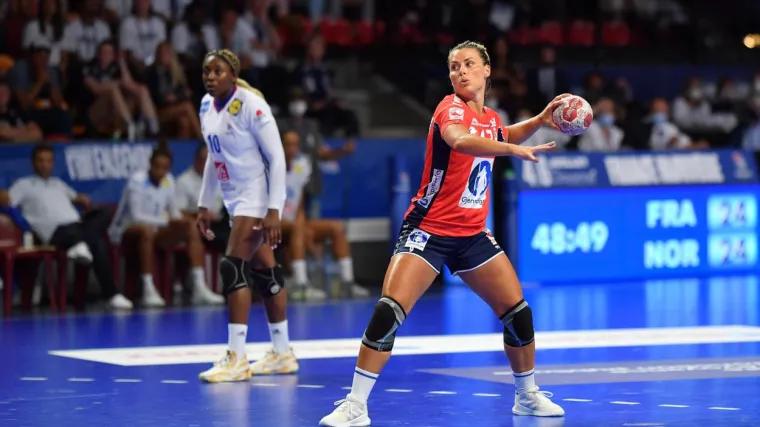 Priča o Nori Mork: Neustra&scaron;ivoj najboljoj rukometa&scaron;ici dana&scaron;njice koja prijeti Kraljicama &scaron;oka