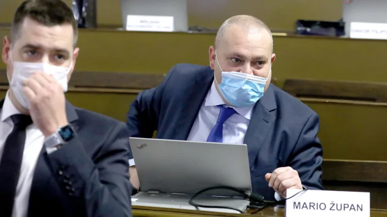 Gradski zastupnik HDZ-a objavio aneks ugovoru o radu voditelja Čistoće: 'Ovo nema nitko, 5000 kn za stan i režije'