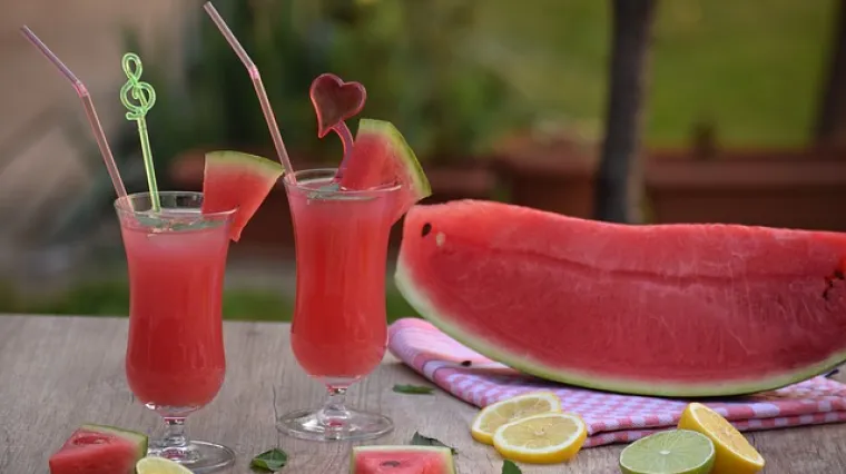 Kako napraviti osvježavajući smoothie od lubenice?