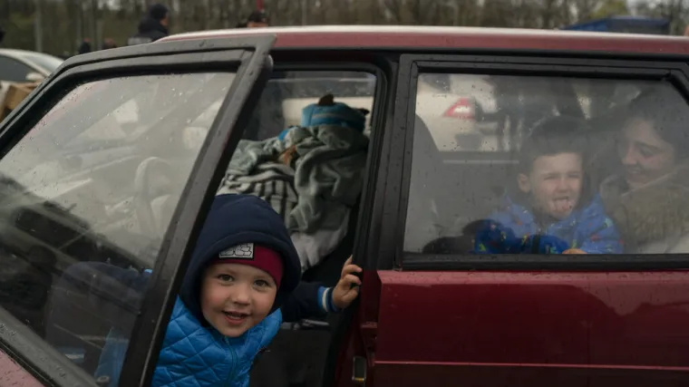 Čovjek koji je kombijem spasio 200 ljudi iz Mariupolja: 'Najstra&scaron;nija je bila ti&scaron;ina. Jednom je trajala 8 sati'. A onda...