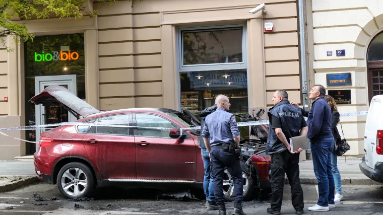 U samom centru Zagreba izgorio automobil: 'Srećom nitko nije bio unutra, veliki je plamen bio'
