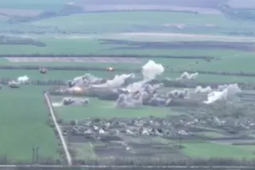 VIDEO Ukrajina objavila snimku bombardiranja Rusa kod Izjuma: 'Sve mete su uništene'