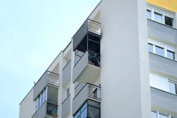 Novi požar u Zagrebu: Zapalio se stan u neboderu, na teren izašlo sedam vatrogasnih vozila