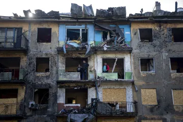 Moskva tvrdi da je 46 civila napustilo Azovstal. Hvale se da su noćas oborili dva bombardera Ukrajine