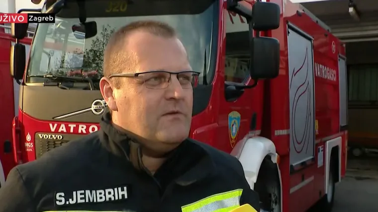 Zapovjednik JVP Zagreb o požaru u Palmotićevoj: 'Punjače uvijek i&scaron;tekajte iz struje i ne držite ih na kauču'