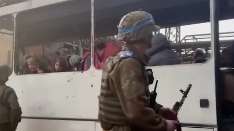 Blokiran konvoj sa civilima iz Azovstalja: Pola ih je navodno htjelo ostati na okupiranom teritoriju