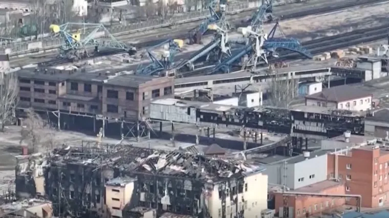 Rusi pokrenuli trupe u totalni napad na Azovstal sa svih strana, javljaju ukrajinski branitelji