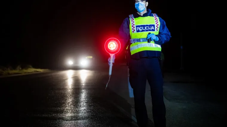 Pijani policajac skrivio prometnu nesreću i pobjegao s mjesta nesreće. Prona&scaron;li su ga - imao je 2,3 promila