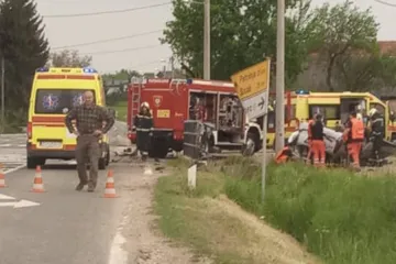 Auto sletio s ceste kod Velike Gorice, poginulo troje ljudi! Navodno je među njima i dijete; Za sve su krivi brzina i sklizak kolnik?