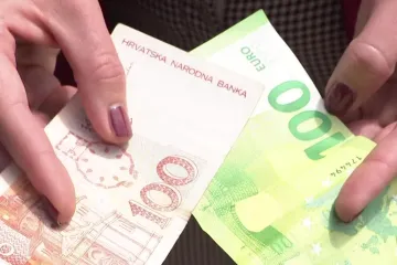 Pred vratima smo eurozone: Istražili smo prijeti li nam skuplji život nakon uvođenja eura