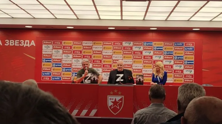 Legendarni napadač Zvezde se na promociji knjige pojavio u majici sa slovom Z: 'Sretan vam dan pobjede nad fažizmom'