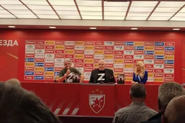 Legendarni napadač Zvezde se na promociji knjige pojavio u majici sa slovom Z: 'Sretan vam dan pobjede nad fažizmom'