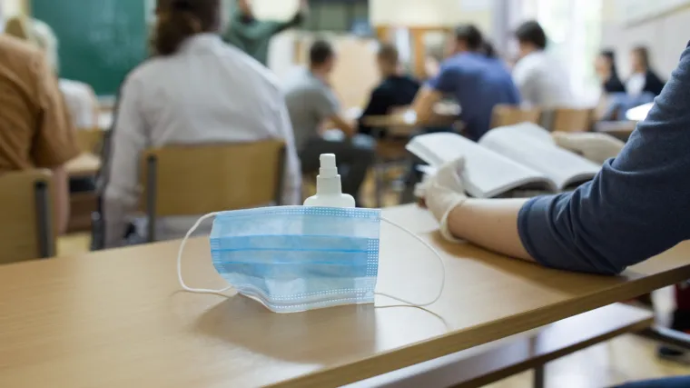 Zbog korone, &scaron;kola u &Scaron;ibeniku pre&scaron;la na online i to kako im ne bi propao maturalni ples