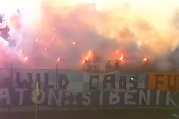 Torcida i Funcuti prije 25 godina dogovorili zajedničko navijanje kontra Croatije pa se potukli, a onda je uslijedio show