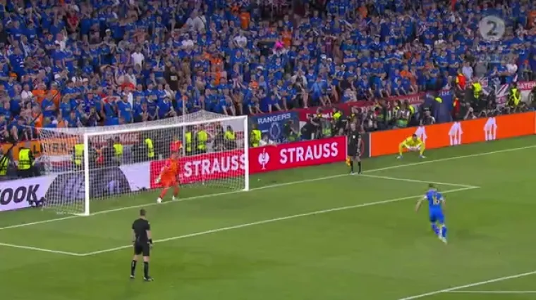 Pogledajte kriminalno lo&scaron;e izveden penal Ramseyja i obranu Trappa koja je odlučila utakmicu