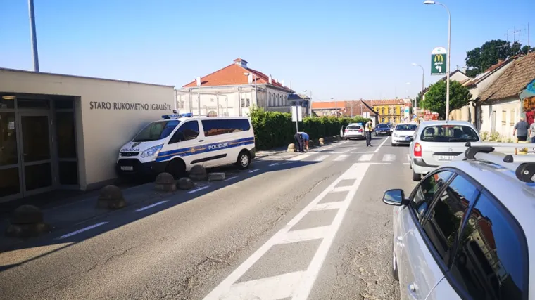 FOTO Bjelovarski policajci zaletjeli su se u podzemnu garažu, a onda i obavili očevid na mjestu nesreće
