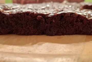 Klasični brownies čokoladni desert s kojim ne možete pogrije&scaron;iti
