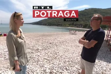 Danima su čekali da predaju zahtjeve za posao na plažama. Potraga s poduzetnikom koji sumnja da je nekome uletio u dogovor