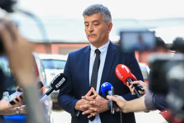 Nenad Periš se zahvalio svima pa poručio: 'Došlo je do kraja, odlazim sa sinom kući'