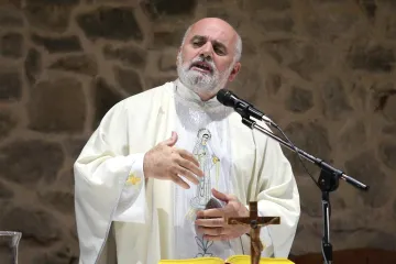 Svećenik koji je bio sa 'šatorašima' poručio Milanoviću: 'Izigrate li nas, ako trgujete našom patnjom'