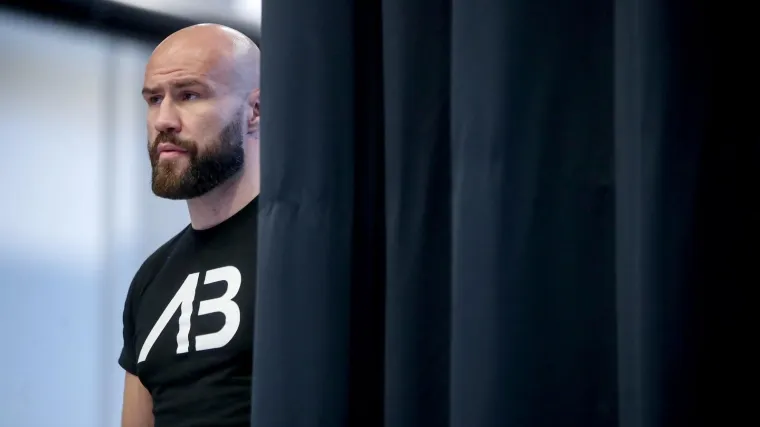 Alen Babić do&scaron;ao do nove pobjede, ostaje neporažen i ide na prvaka!