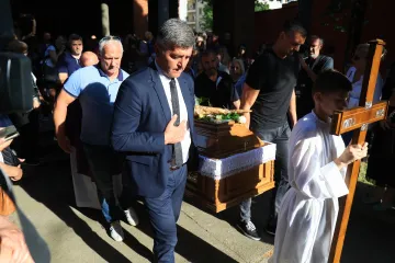 Matejev otac na Facebooku podijelio dirljivu Oliverovu pjesmu 'Stine': 'Ne ostavljaj me sad...'