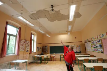 U osnovnoj školi komad žbuke pao sa stropa i ozlijedio djevojčicu: 'Svi smo otrčali van i počeli plakati'