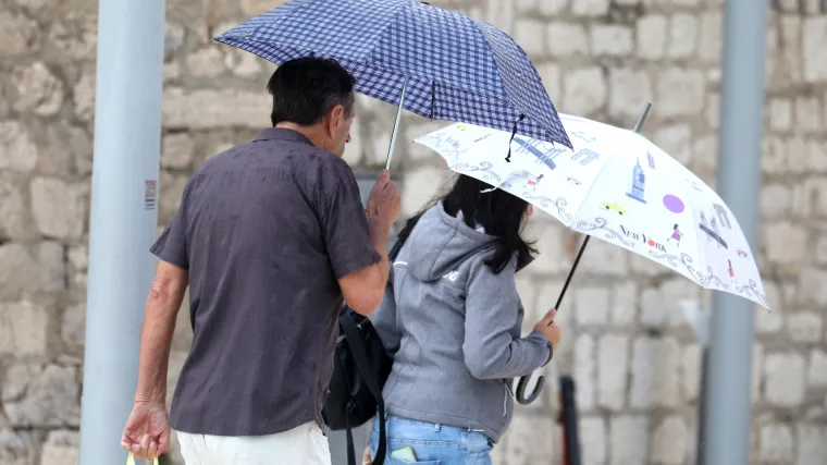 Danas razvedravanje i smirivanje vremena, a za vikend stižu temperature ispod prosjeka za ovo doba godine