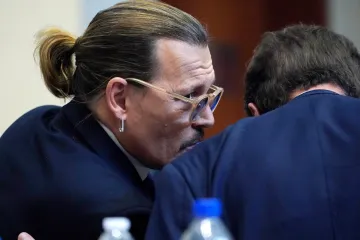 Na sudu pročitane jezive poruke Johnnyja Deppa prijatelju: Sadržaj je zbilja užas, ali jedna poruka je slomila Amber Heard