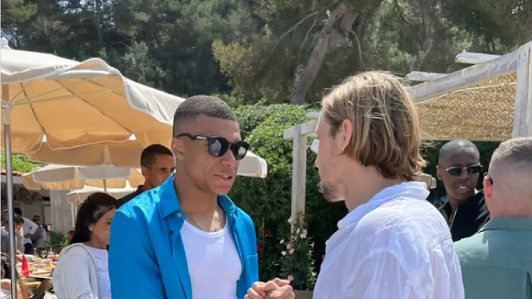 Vatreni se na odmoru susreo s Mbapp&eacute;om: 'Sljedeće sezone u istom timu'