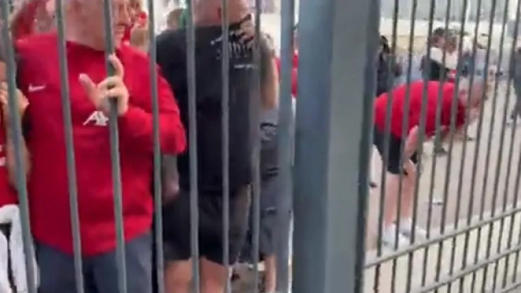 Brat Matipa i njegova trudna supruga bili su prisiljeni bježati na sigurno nakon &scaron;to su organi reda upotrebljavali suzavce