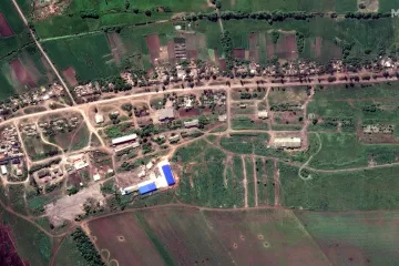 Rusi tvrde da su sada preuzeli potpunu kontrolu nad strateški važnim gradom u Donbasu