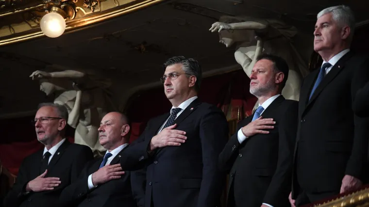 Plenković čestitao Dan državnosti iz HNK: 'Hrvatska ostvaruje sve nacionalne zadaće onim slijedom kako je to rekao Tuđman'