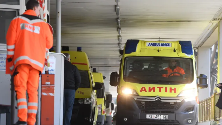 Autom naletio na djevojčice drogiran, pijan – danas su trebale na krizmu. Vikao: 'Nisan vidija!'