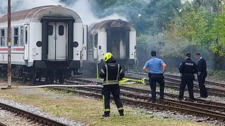 U požaru vagona na zagrebačkom Glavnom kolodvoru nema ozlijeđenih: Plamen zaustavljen u roku pola sata
