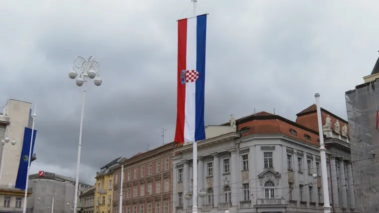 Skromna proslava Dana državnosti. Mnogi ne znaju &scaron;to se slavi: 'Ljudi vi&scaron;e ne žive od simbola'