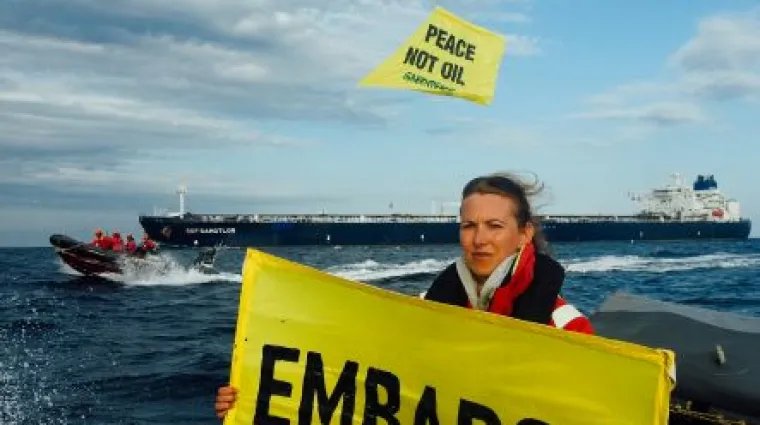 FOTO Ne krvavoj nafti! Greenpeace prosvjedovao u Jadranskom moru za uvođenje embarga na rusku naftu